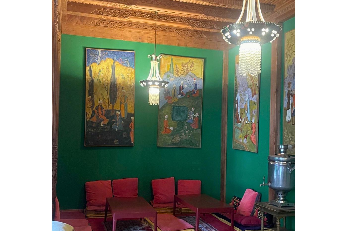 Blick in die Tadshikische Teestube in der Oranienburger Straße