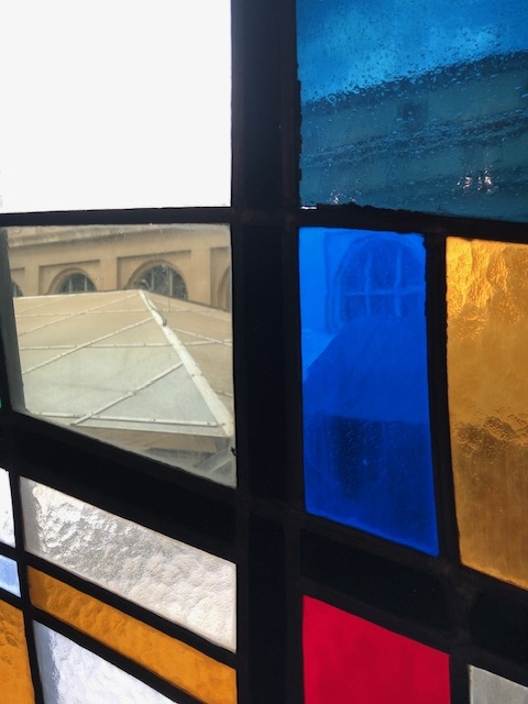 IMG_7827 Blick durch ein Kirchenfenster in St. Maria Magdalena, Saragossa. Foto: Gesine Palmer