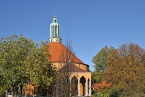 Kirche_auf_dem_Tempelhofer_Feld